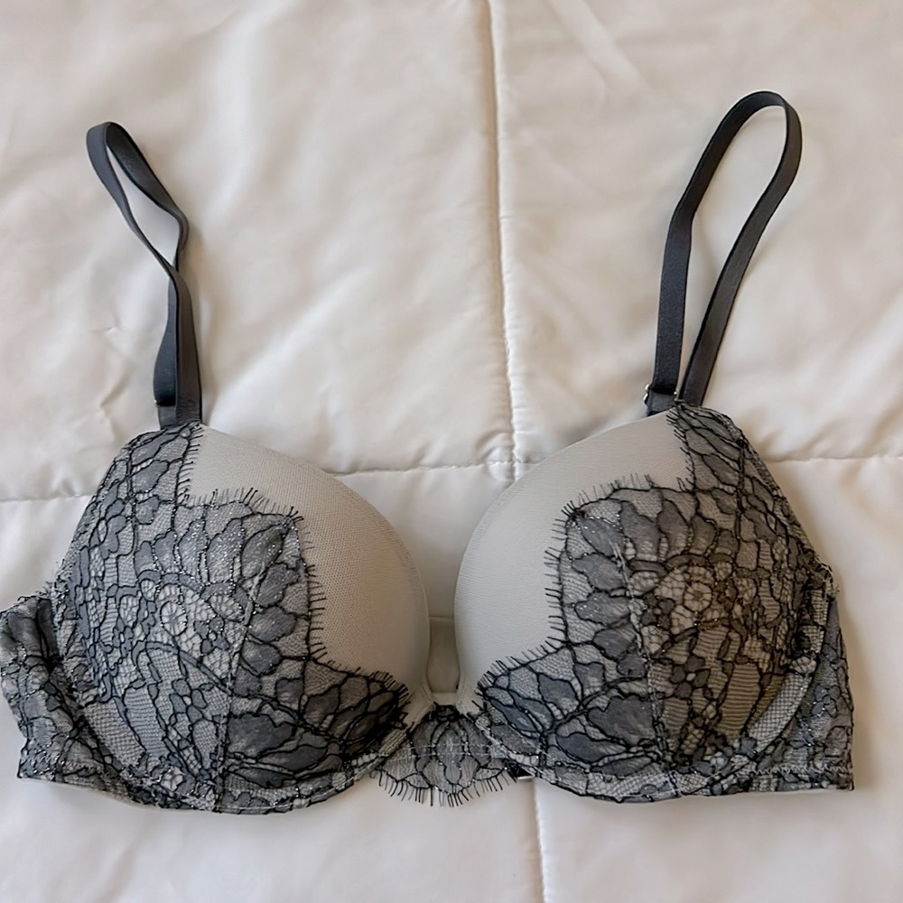 VS Bra